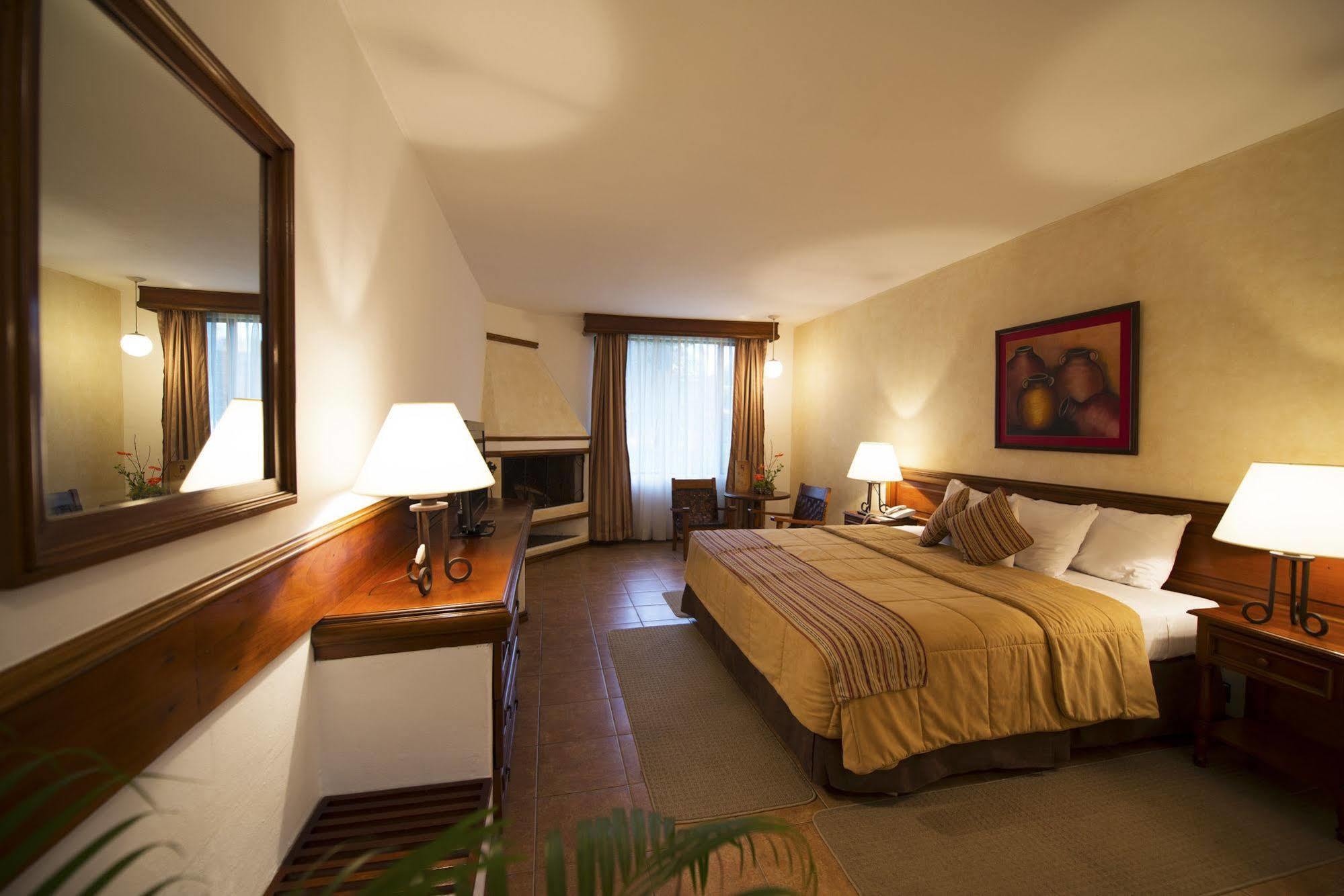 Hotel Soleil La Antigua Esterno foto
